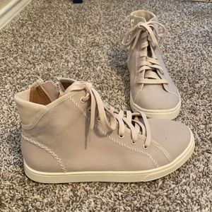 Pilahi Women’s High Top Sneaker - Bone